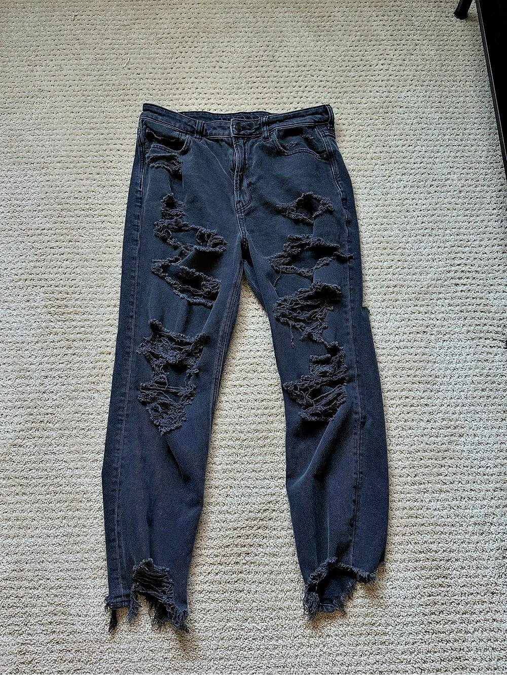 American Eagle STRIGID Distressed Skinny Jeans Black Waist 12